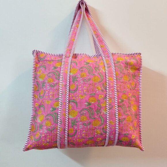 Reusable Quilted Cotton Tote Bag – Hand Screen-Printed Floral Design Pink - Picture 1 of 2